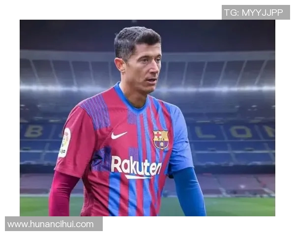 莱万转投巴萨引发拜仁球迷愤怒指责其忘恩负义情绪高涨